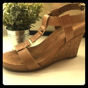 Aerosols A2 Beige Wedge Sandals